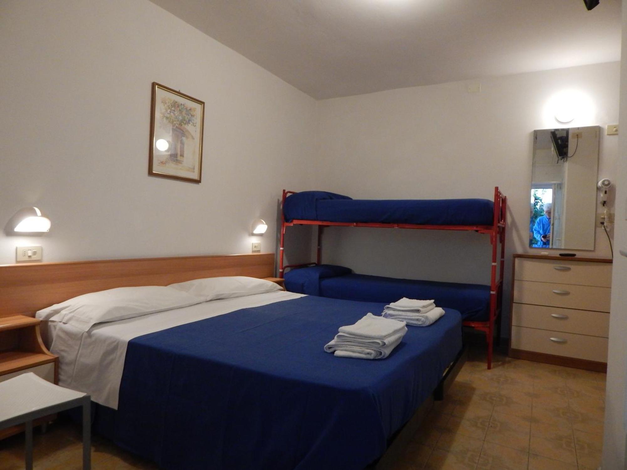 Hotel Vera Риччоне Экстерьер фото