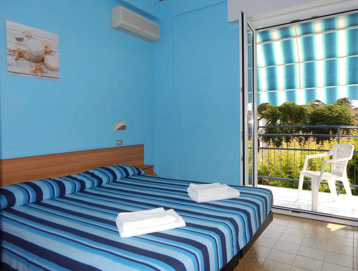 Hotel Vera Риччоне Экстерьер фото