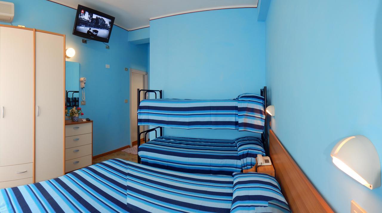 Hotel Vera Риччоне Экстерьер фото